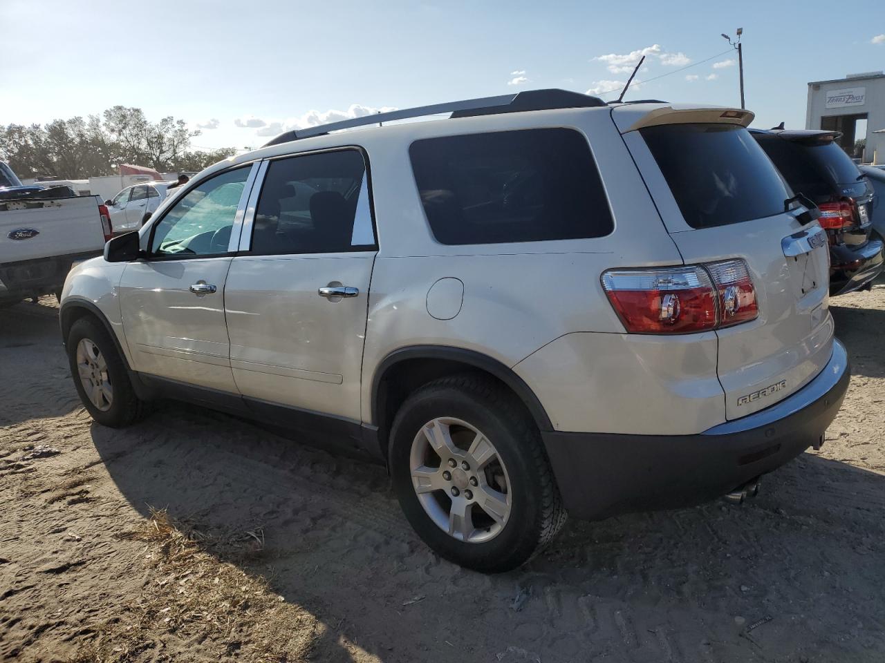 2011 GMC Acadia VIN 1GKKRPED8BJ270548 Copart auction photo, mechanical / minor dent/scratches damage thumbnail 2