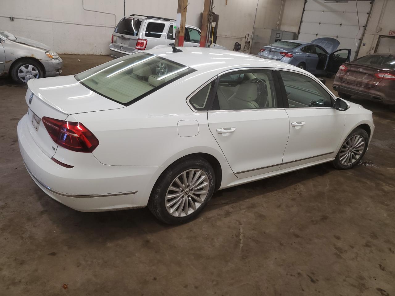 2017 Volkswagen Passat VIN 1VWBT7A36HC004630 Copart auction photo, front end / side damage thumbnail 3