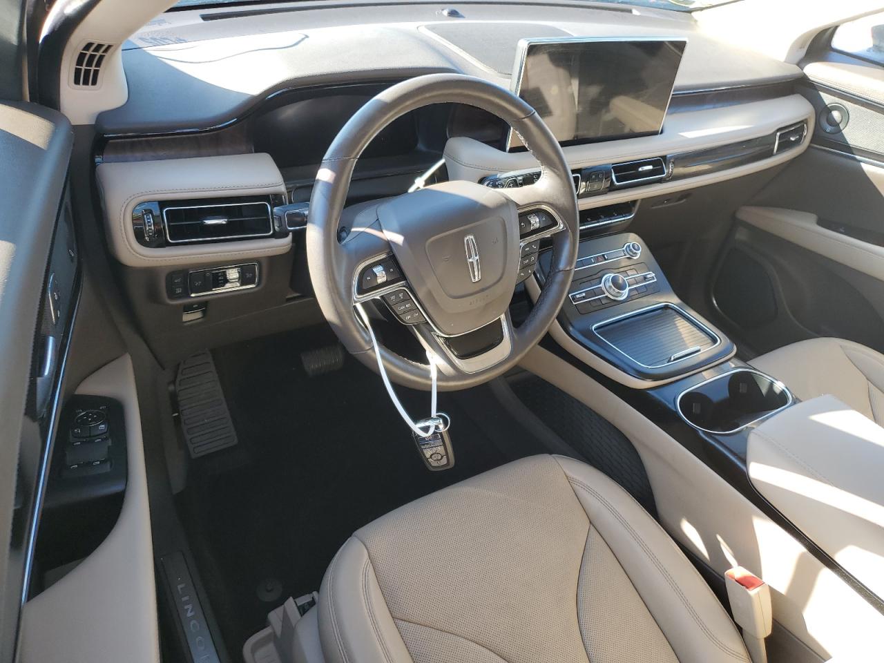 2021 Lincoln Nautilus VIN 2LMPJ6K91MBL11161 Copart auction photo, water/flood damage thumbnail 8