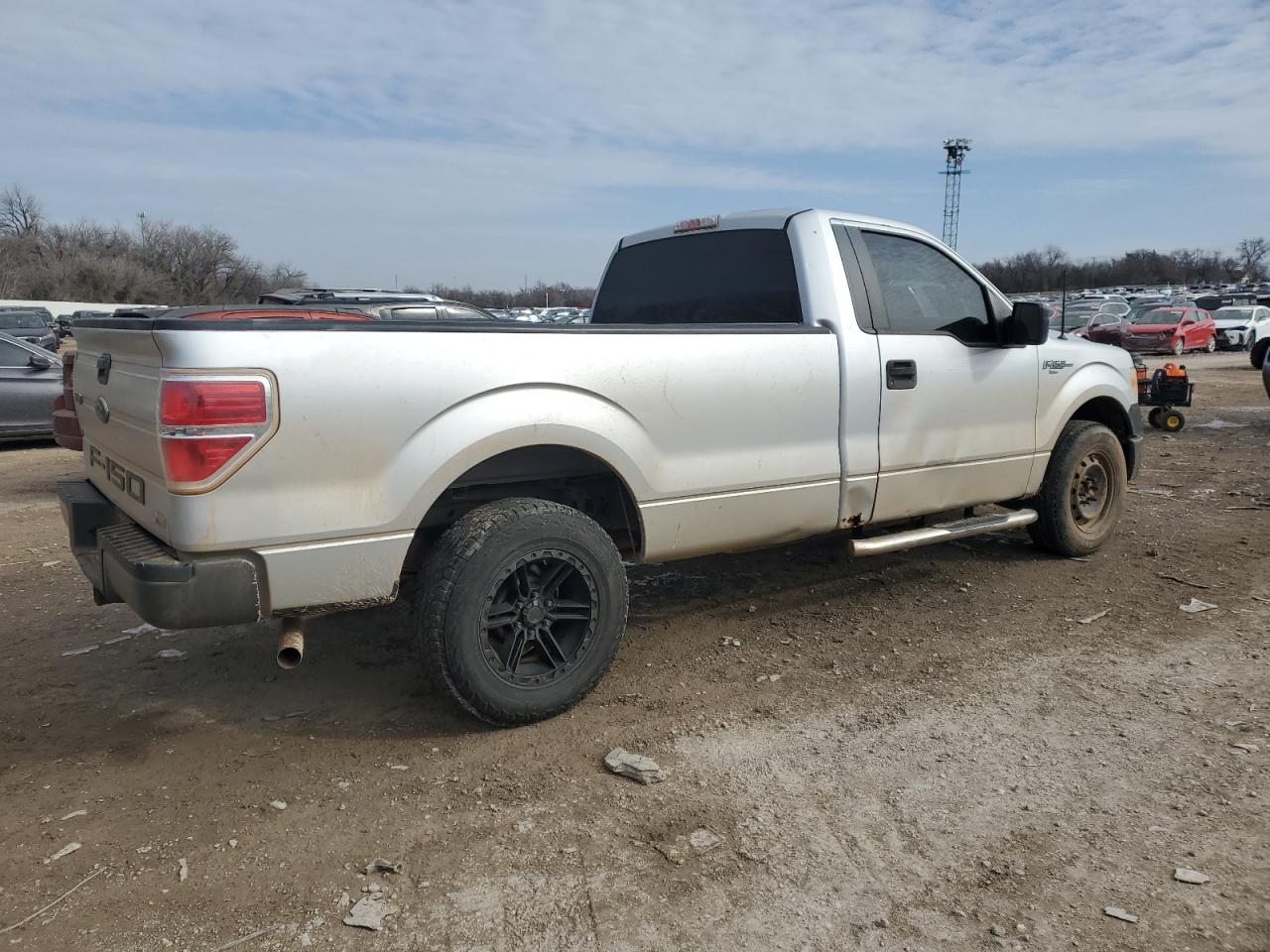 2010 Ford F-150 VIN 1FTNF1CVXAKE24406 Copart auction photo, rear end / side damage thumbnail 3