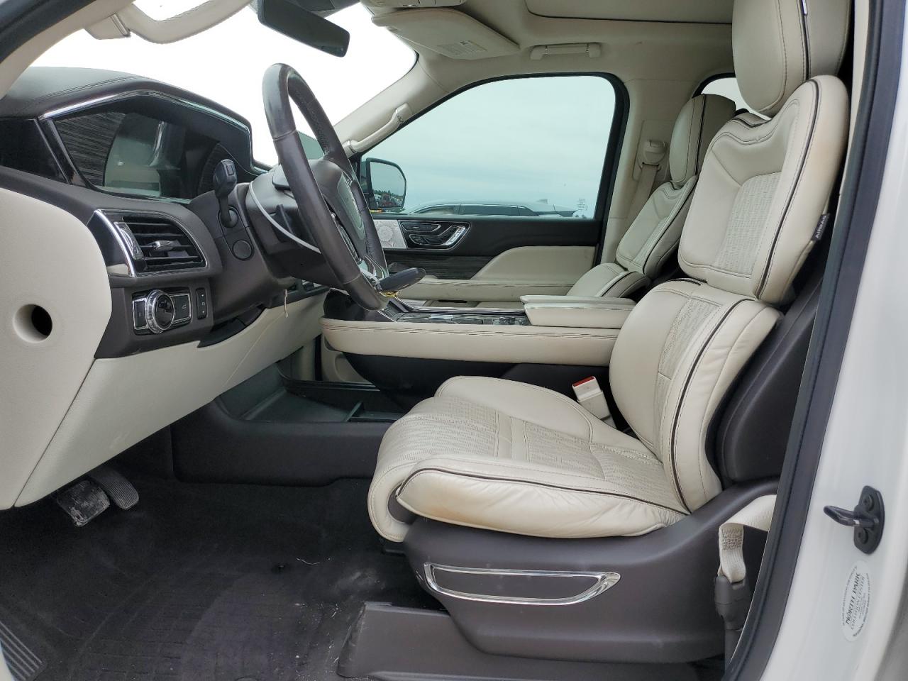 2020 Lincoln Navigator VIN 5LMJJ2TT7LEL19771 Copart auction photo, front end damage thumbnail 7