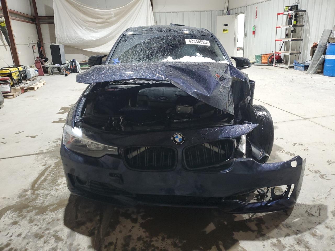 2013 BMW 3er VIN WBA3B5G54DNS01041 Copart auction photo, front end / side damage thumbnail 5