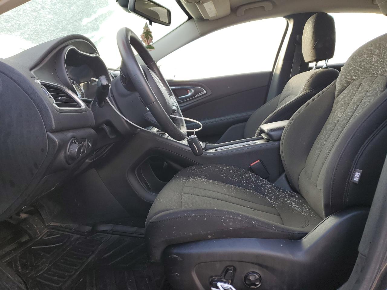 2016 Chrysler 200 VIN 1C3CCCAB4GN127292 Copart auction photo, front end damage thumbnail 7