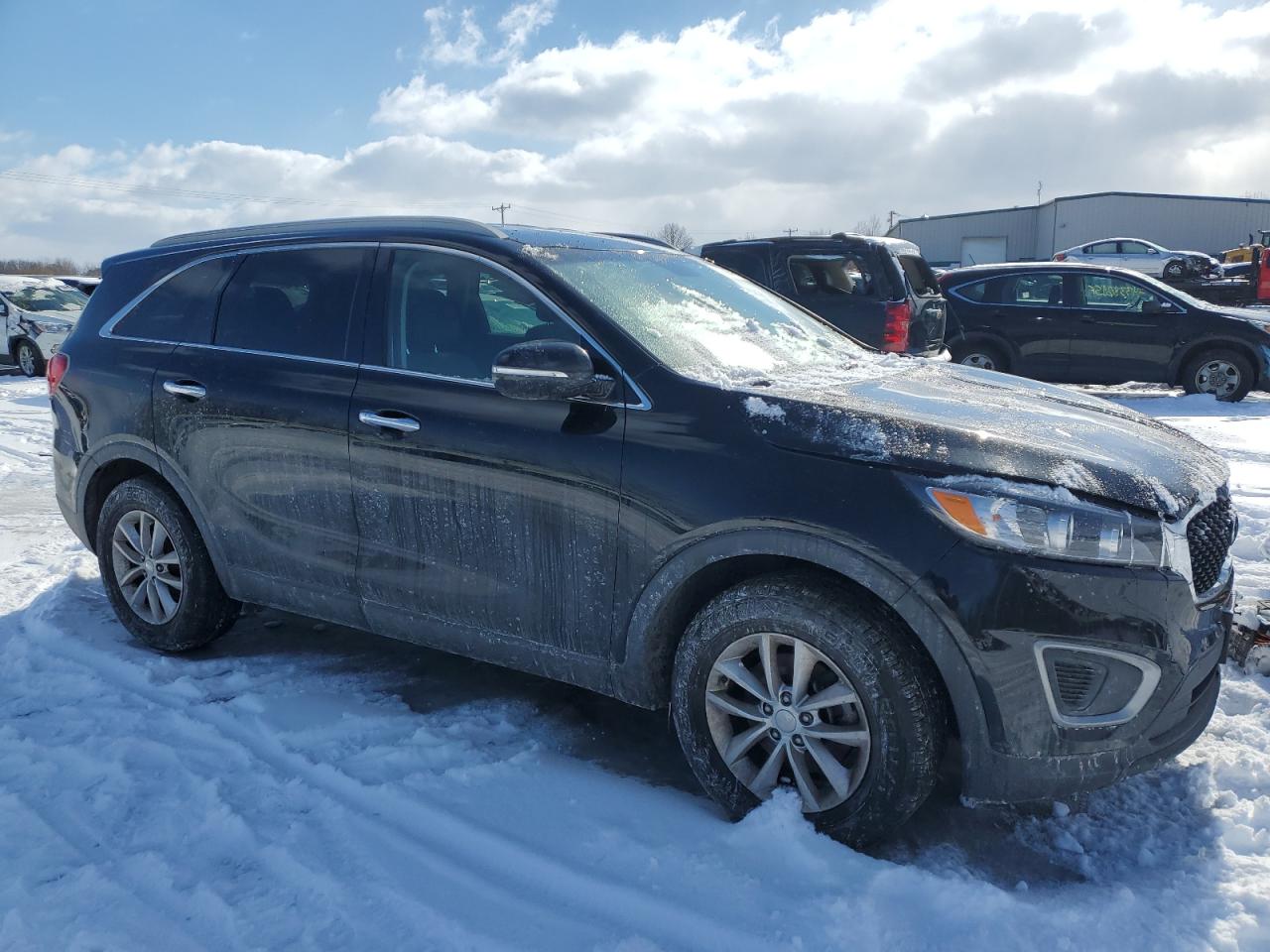 2016 KIA Sorento VIN 5XYPG4A36GG014466 Copart auction photo, vandalism damage thumbnail 4