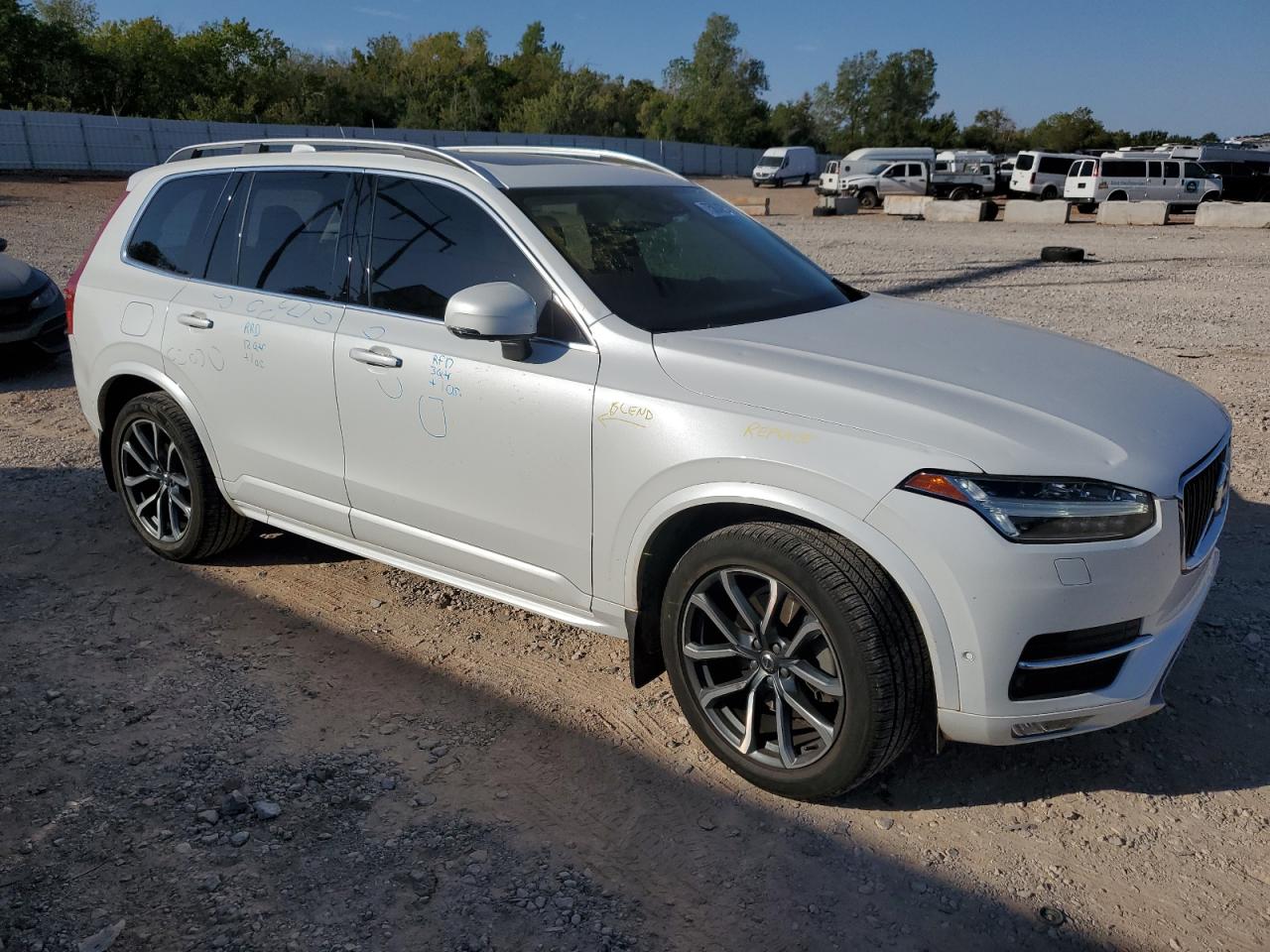 2019 Volvo XC90 VIN YV4A22PK7K1456542 Copart auction photo, hail / minor dent/scratches damage thumbnail 4