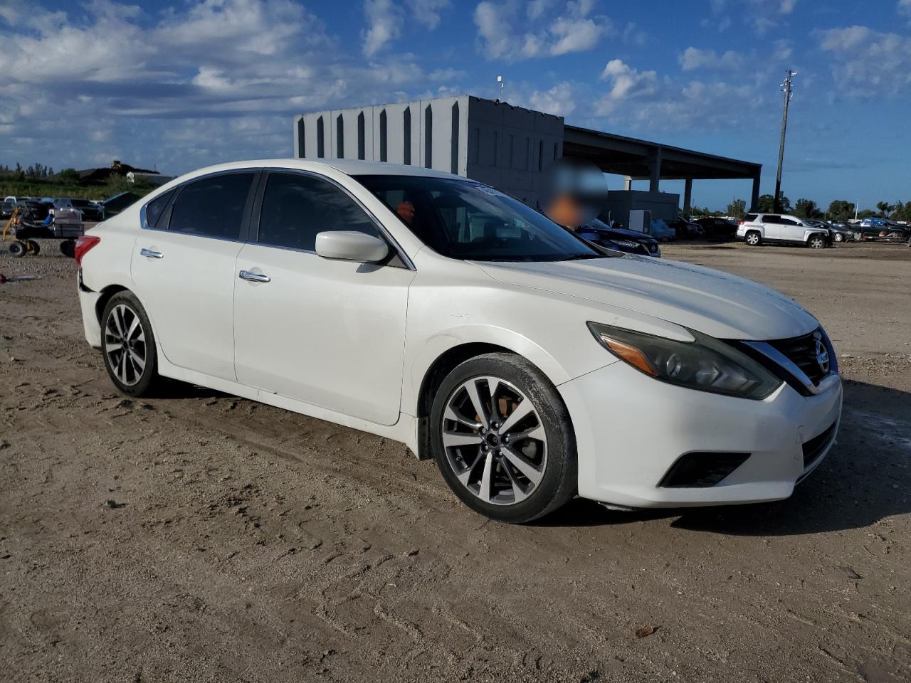 2016 Nissan Altima VIN 1N4AL3AP1GC280650 Copart auction photo, rear end / minor dent/scratches damage thumbnail 4