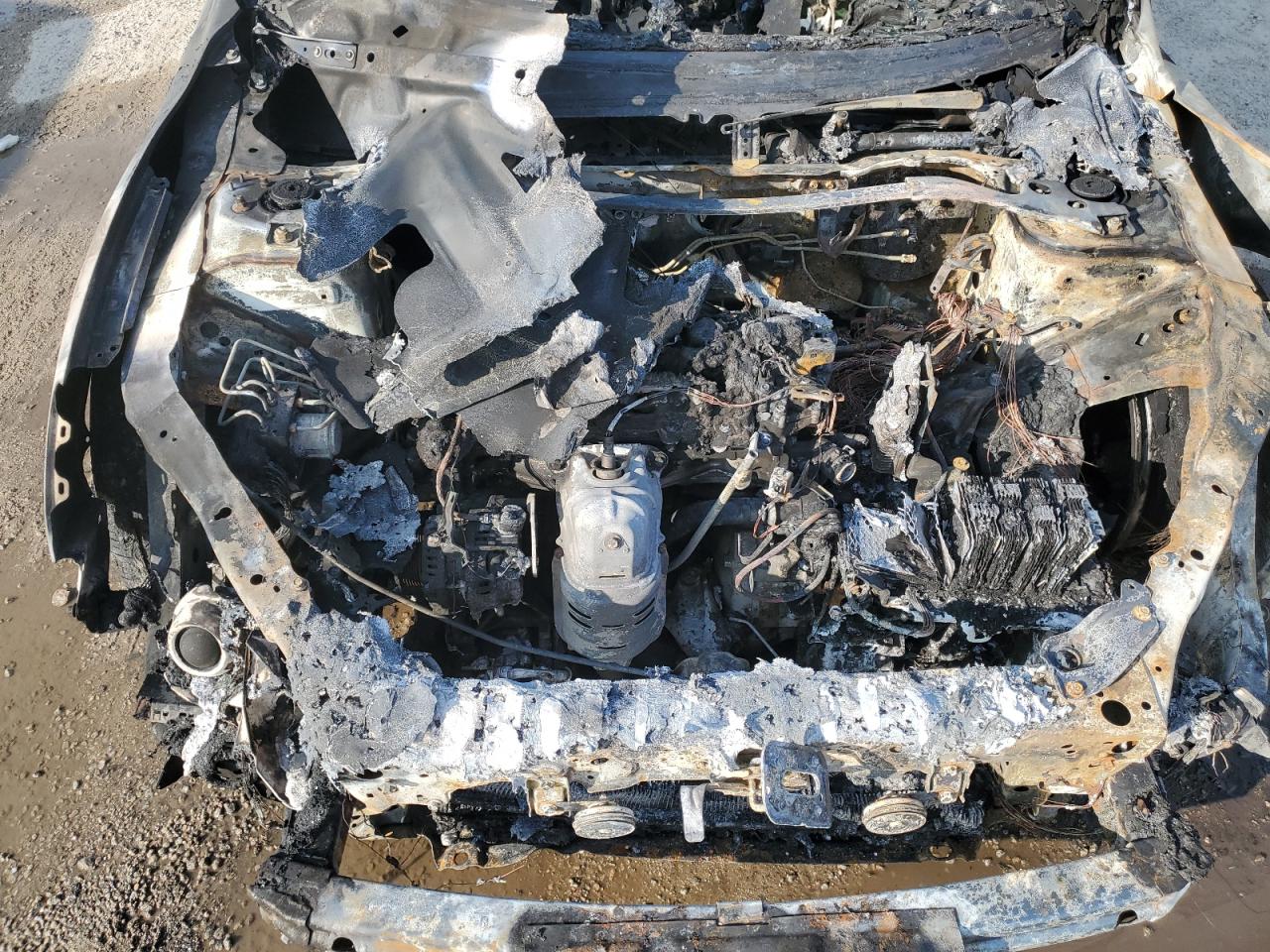2017 Honda Accord VIN 1HGCR2F14HA181027 Copart auction photo, burn - engine damage thumbnail 11