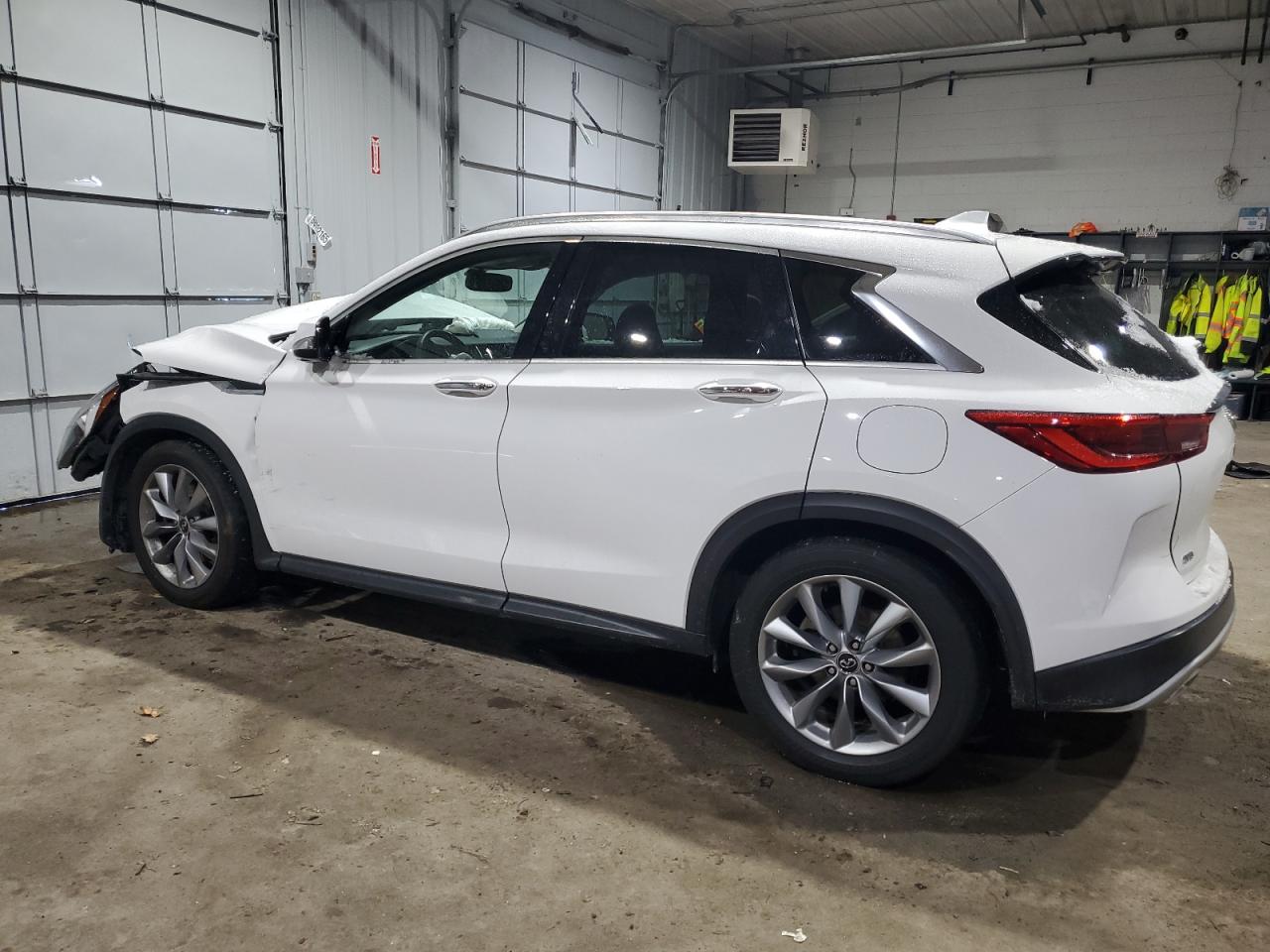 2019 Infiniti QX50 VIN 3PCAJ5M33KF133956 Copart auction photo, front end / side damage thumbnail 2