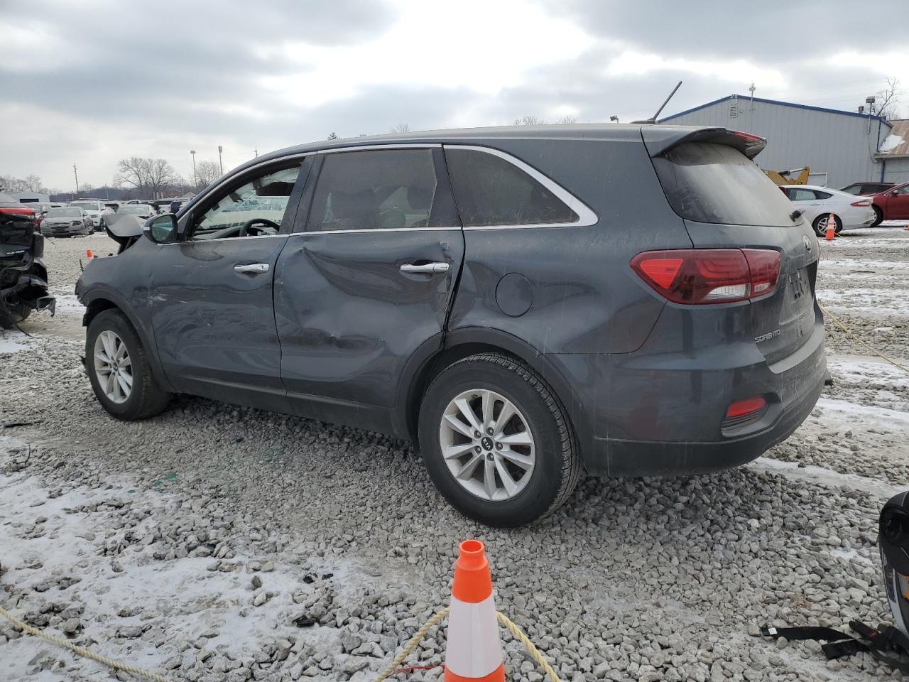 2020 KIA Sorento VIN 5XYPG4A32LG682145 Copart auction photo, all over damage thumbnail 2