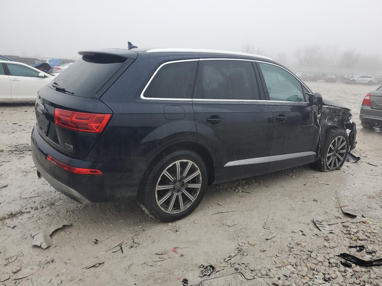 2017 Audi Q7 VIN WA1VAAF74HD019842 Copart auction photo, front end / side damage thumbnail 3