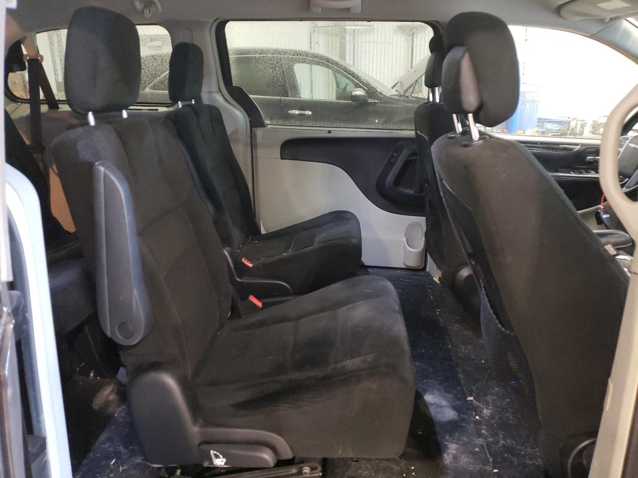 2016 Chrysler Town & Country VIN 2C4RC1BG0GR159566 Copart auction photo, rear end / hail damage thumbnail 11
