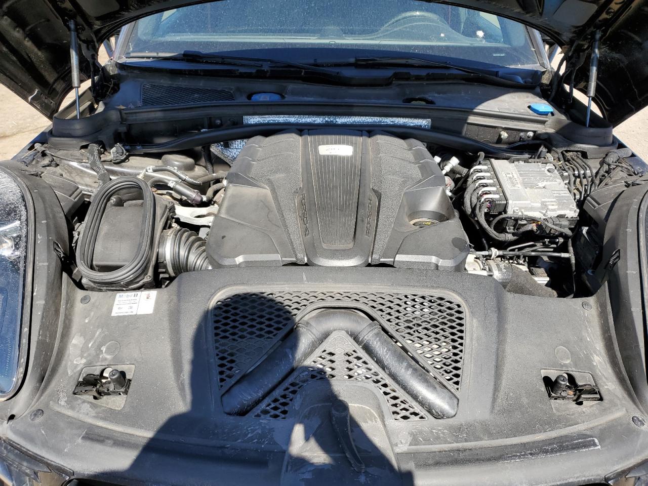 2020 Porsche Macan VIN WP1AG2A57LLB56477 Copart auction photo, rear end / minor dent/scratches damage thumbnail 12