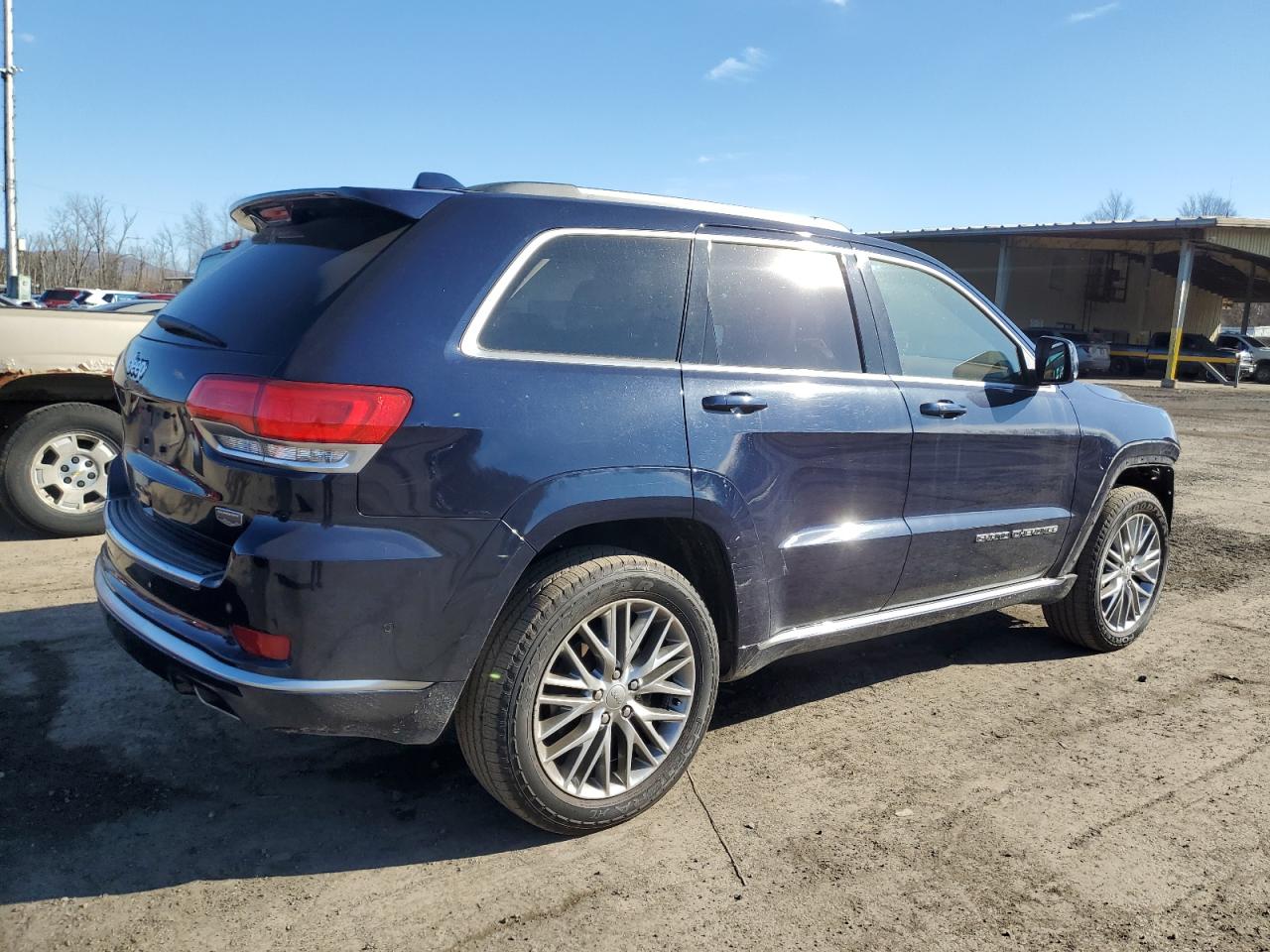 2018 Jeep Grand Cherokee VIN 1C4RJFJT1JC368932 Copart auction photo, front end / minor dent/scratches damage thumbnail 3