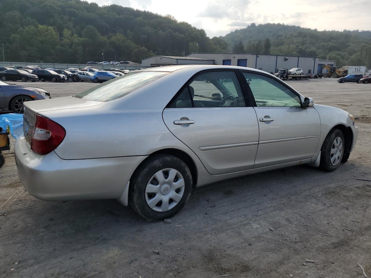 2004 Toyota Camry VIN 4T1BE30K64U928435 Copart auction photo, side damage thumbnail 3