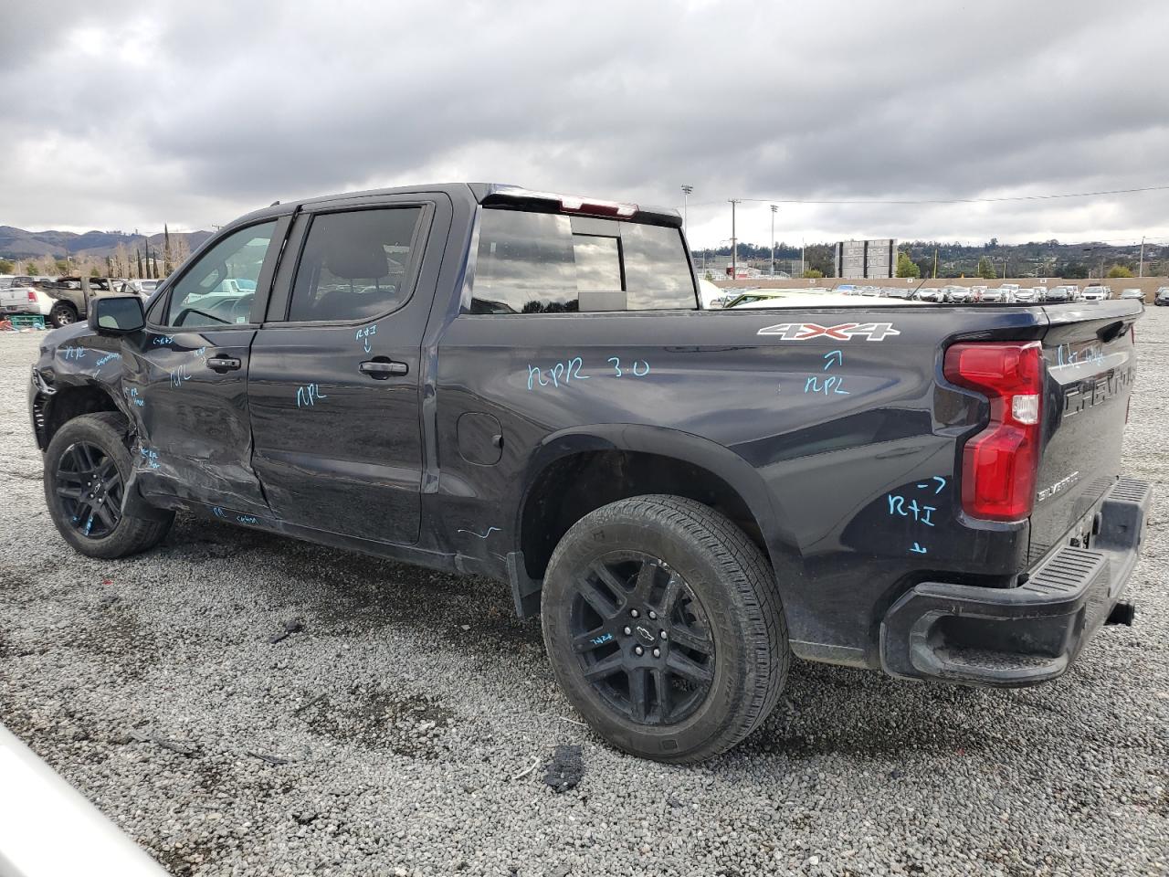 2023 Chevrolet Silverado VIN 1GCUDEED4PZ207317 Copart auction photo, all over damage thumbnail 2