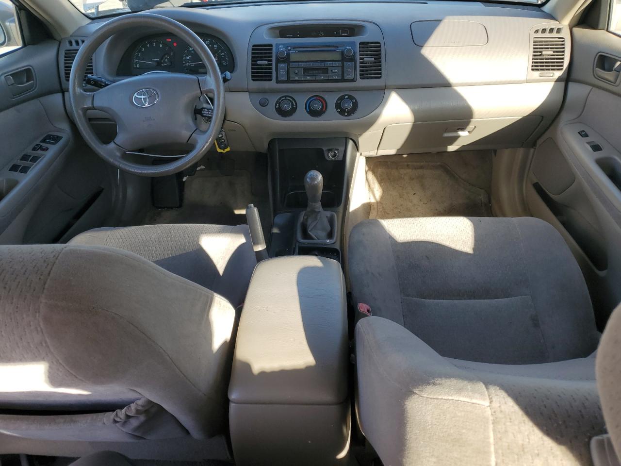 2004 Toyota Camry VIN JTDBE32K540290266 Copart auction photo, front end / rear end damage thumbnail 8