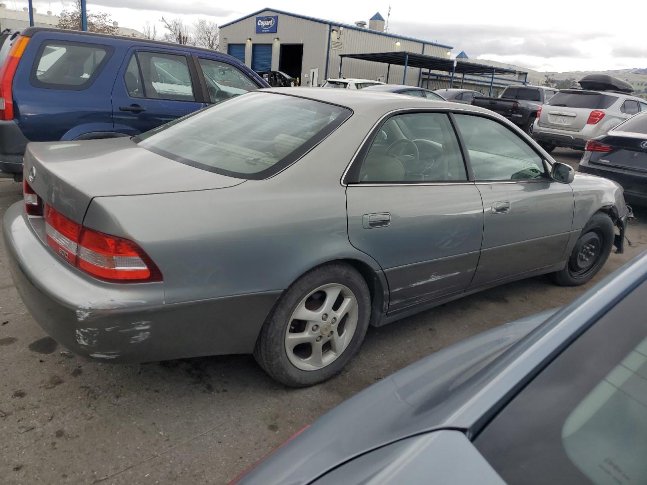2000 Lexus ES VIN JT8BF28G3Y0287980 Copart auction photo, front end / undercarriage damage thumbnail 3
