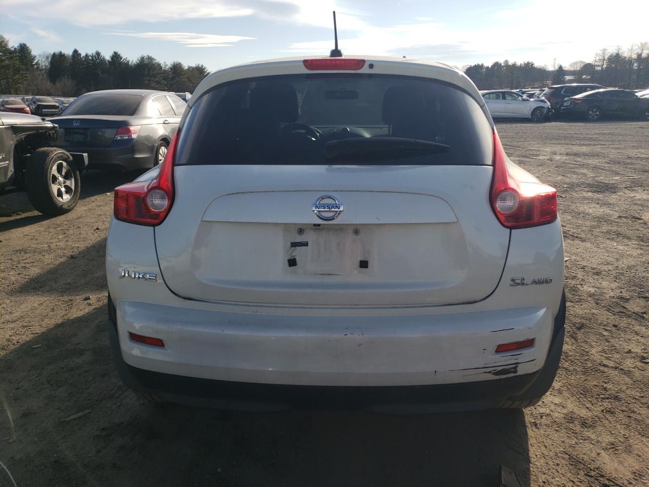 2011 Nissan Juke VIN JN8AF5MV8BT014689 Copart auction photo, front end / minor dent/scratches damage thumbnail 6
