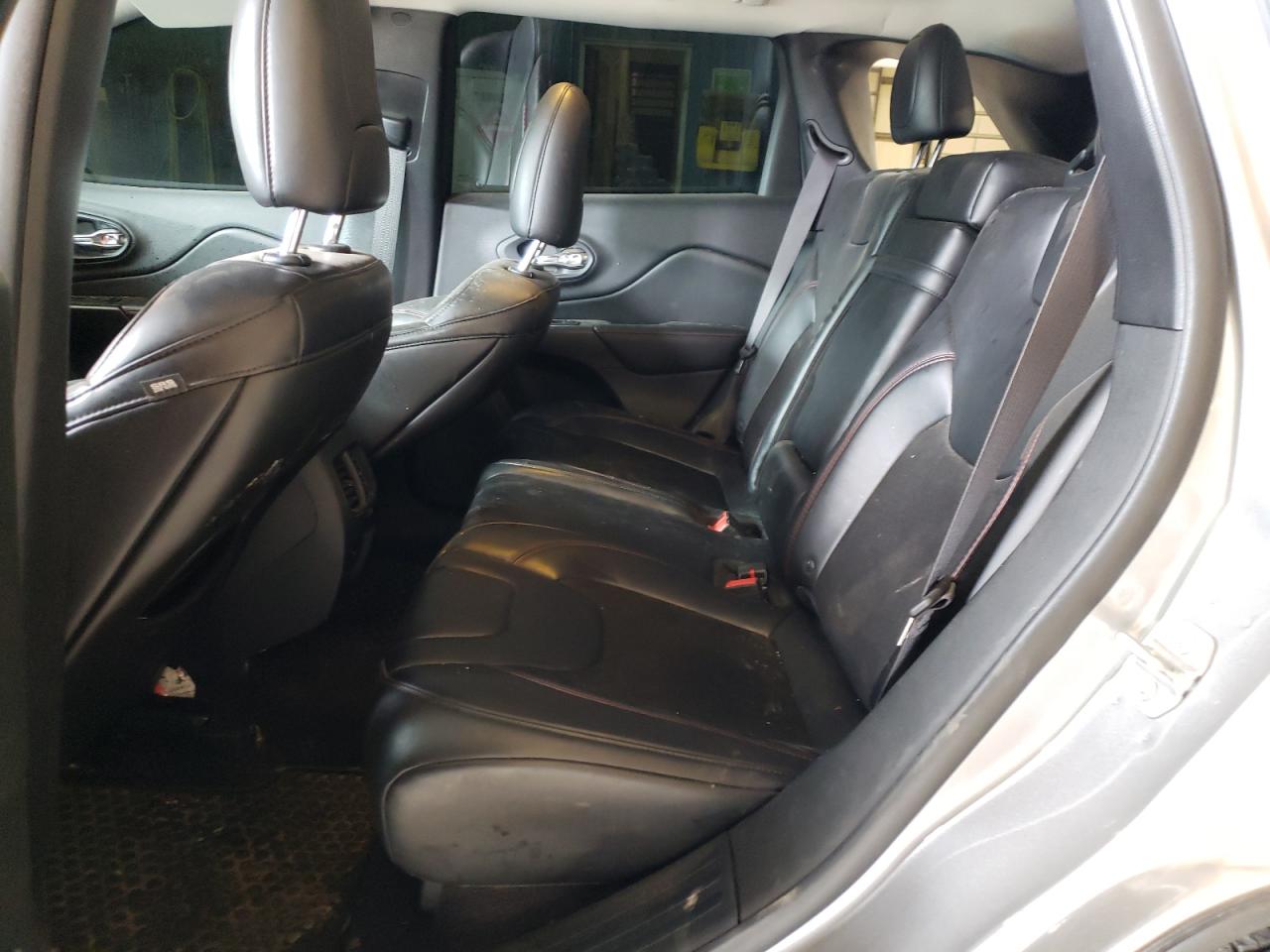 2019 Jeep Cherokee VIN 1C4PJMBX0KD188480 Copart auction photo, rear end / front end damage thumbnail 12