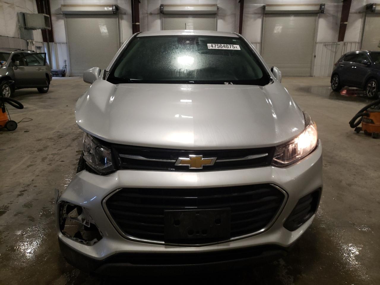 2017 Chevrolet Trax VIN KL7CJKSB2HB126541 Copart auction photo, front end / all over damage thumbnail 5
