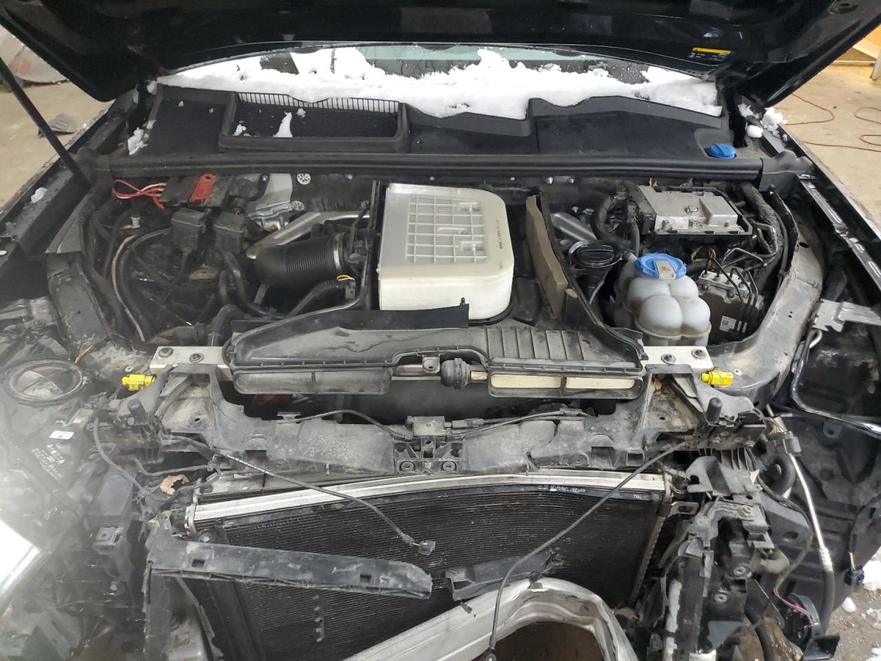 2017 Audi Q7 VIN WA1AAAF78HD021043 Copart auction photo, front end damage thumbnail 12