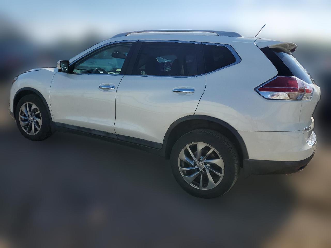 2015 Nissan Rogue VIN 5N1AT2MV6FC806621 Copart auction photo, front end damage thumbnail 2