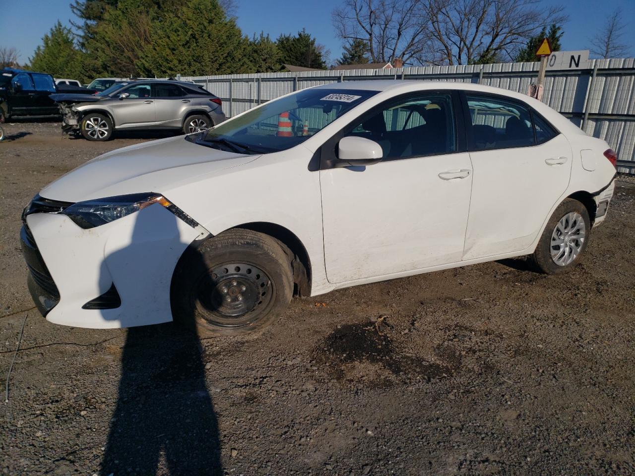 2019 Toyota Corolla VIN 5YFBURHE7KP933842