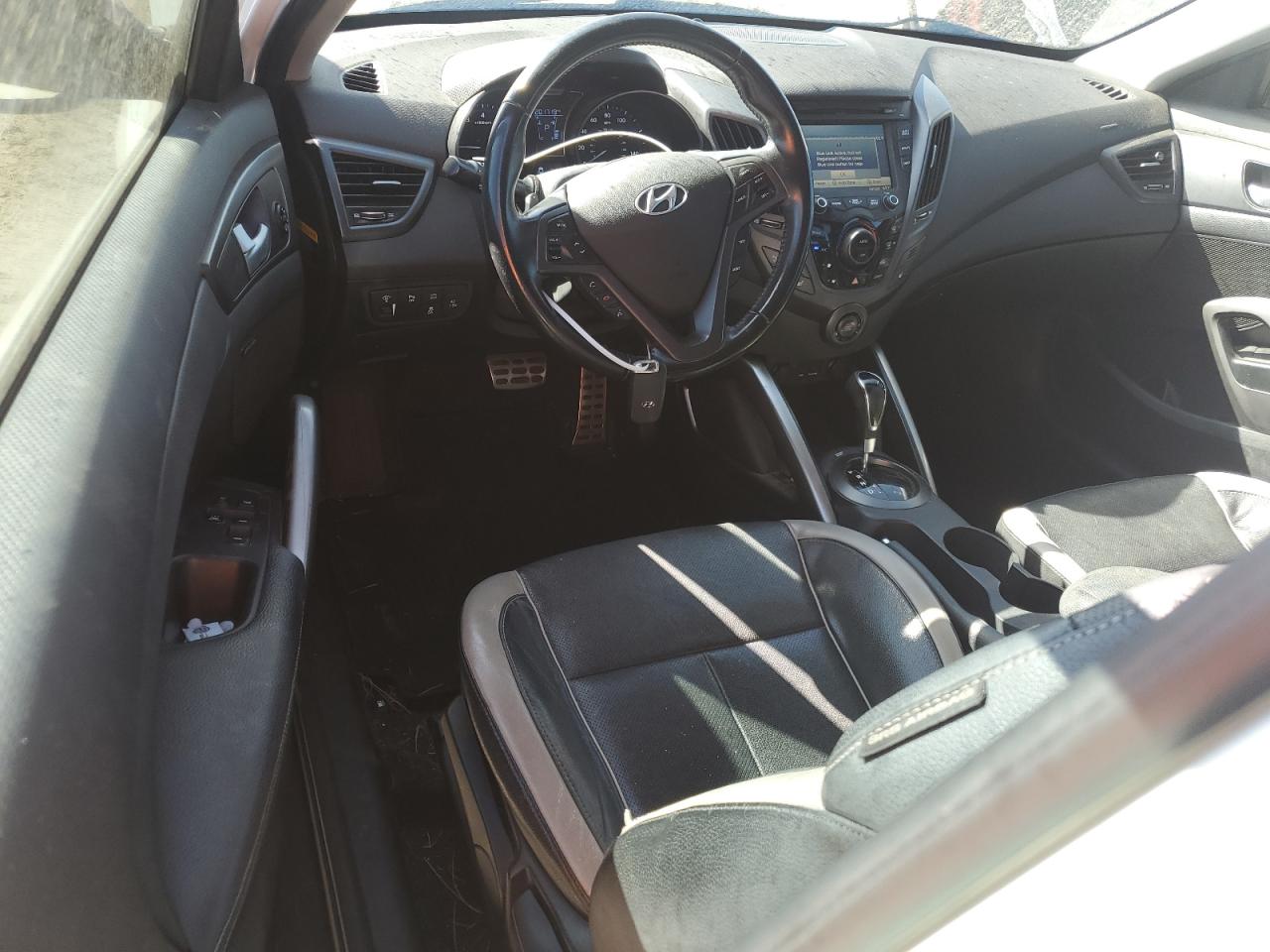 2014 Hyundai Veloster VIN KMHTC6AE9EU206110 Copart auction photo, rear end / minor dent/scratches damage thumbnail 8