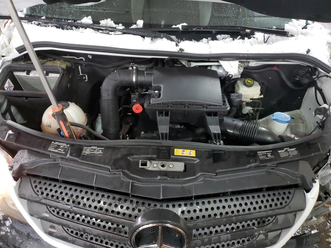 2015 Mercedes-Benz Sprinter VIN WD3PE8DC6FP117840 Copart auction photo, front end damage thumbnail 12