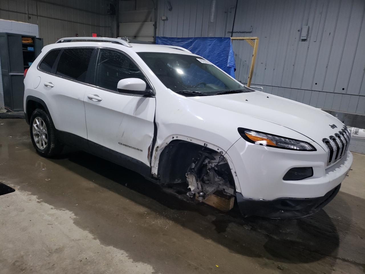 2016 Jeep Grand Cherokee VIN 1C4PJMCB6GW327039 Copart auction photo, front end / side damage thumbnail 4