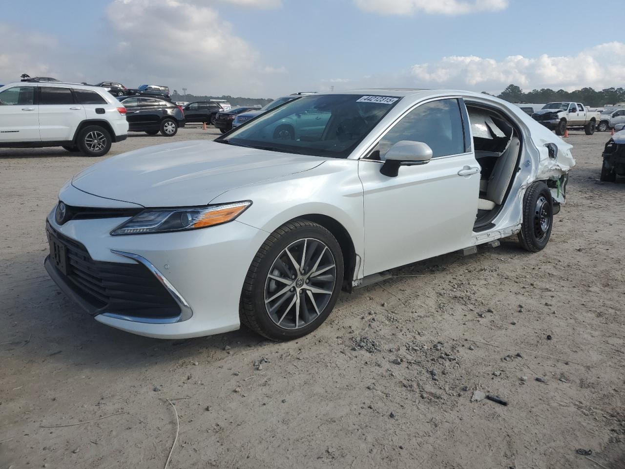 2022 Toyota Camry VIN 4T1F31AK2NU035870