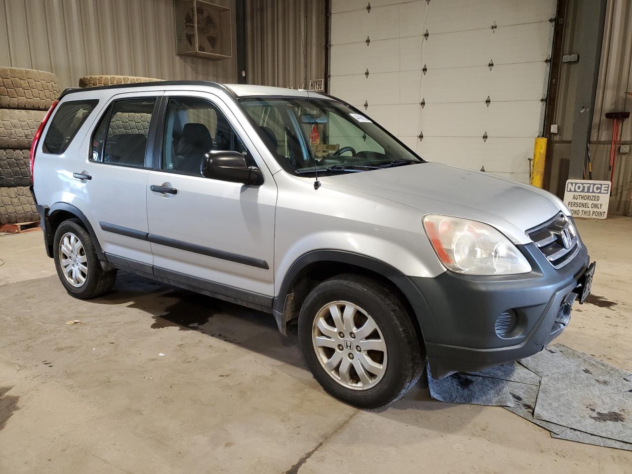 2006 Honda CR-V VIN SHSRD78566U438030 Copart auction photo, rear end / front end damage thumbnail 4