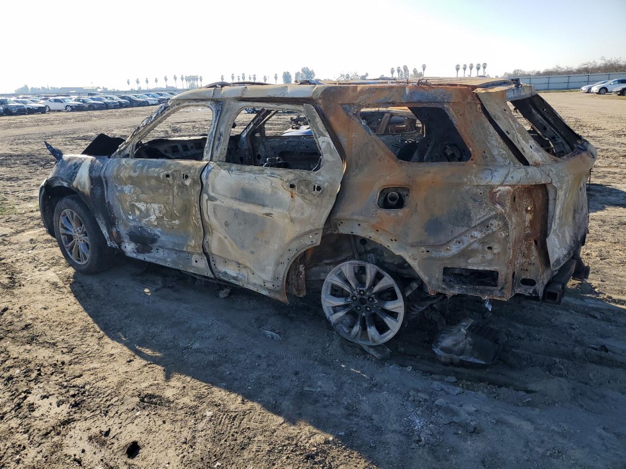 2020 Ford Explorer VIN 1FMSK7DH2LGC82743 Copart auction photo, burn damage thumbnail 2