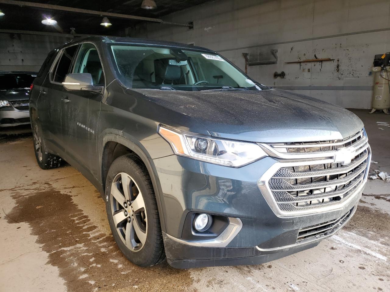 2020 Chevrolet Traverse VIN 1GNERHKW5LJ111399 Copart auction photo, side / mechanical damage thumbnail 4
