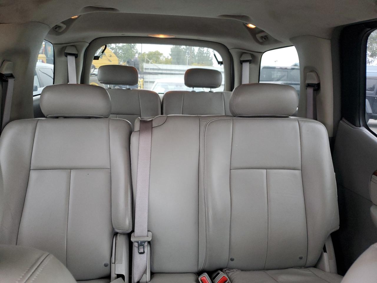 2005 GMC Envoy VIN 1GKES16SX56135283 Copart auction photo, vandalism damage thumbnail 10