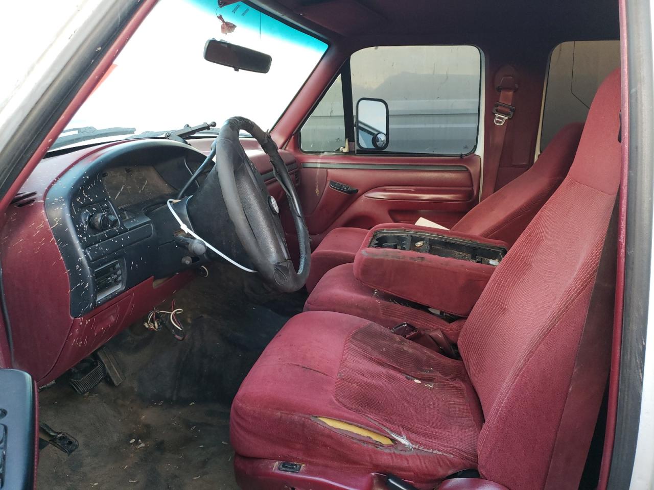 1996 Ford F350 VIN 1FTJW35F9TEA46581 Copart auction photo, side / undercarriage damage thumbnail 7