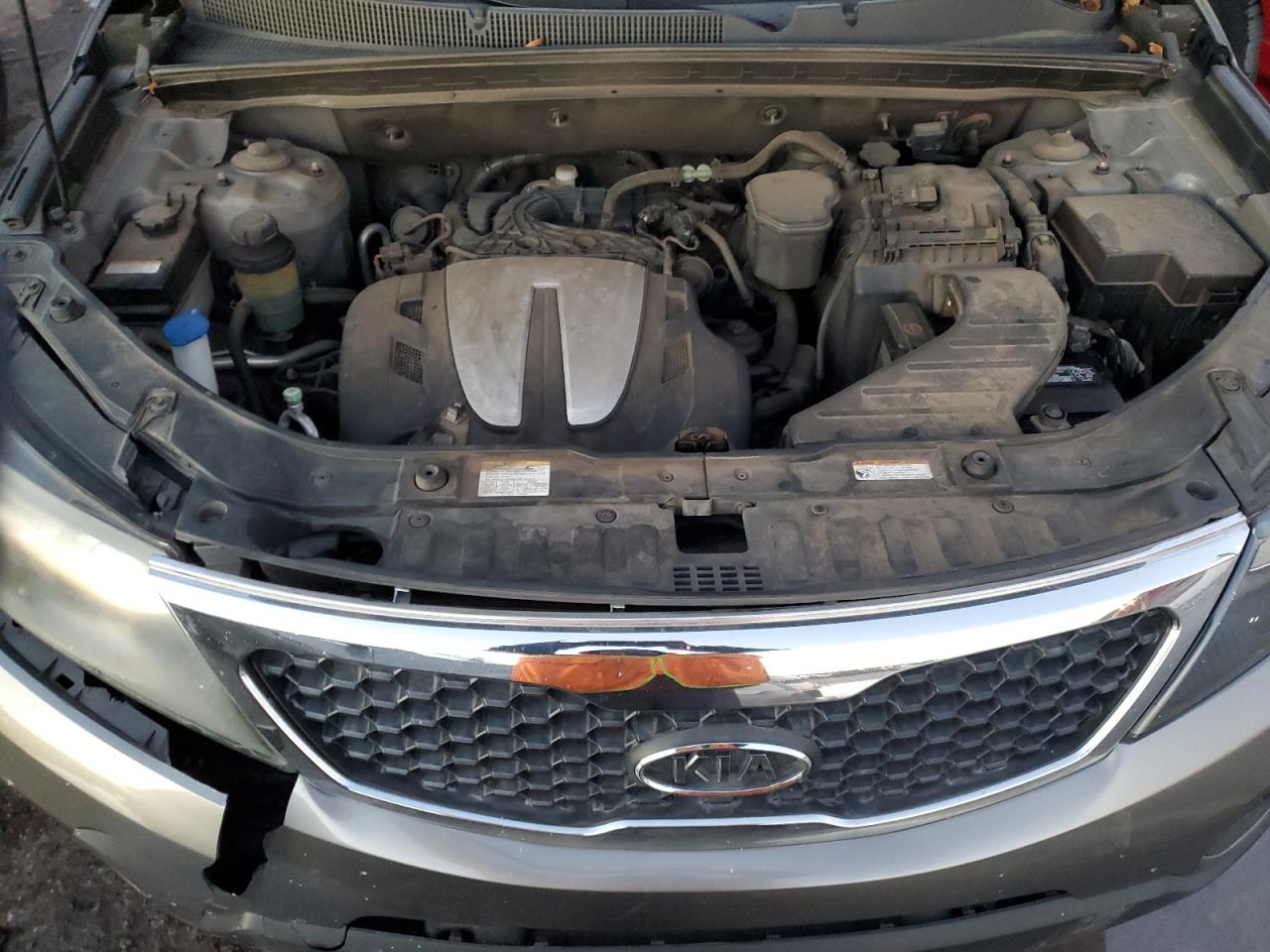 2011 KIA Sorento VIN 5XYKU4A22BG022275 Copart auction photo, front end damage thumbnail 12