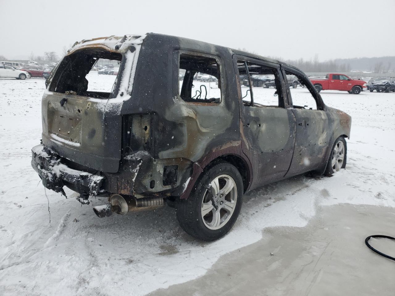 2015 Honda Pilot VIN 5FNYF4H56FB029070 Copart auction photo, burn damage thumbnail 3