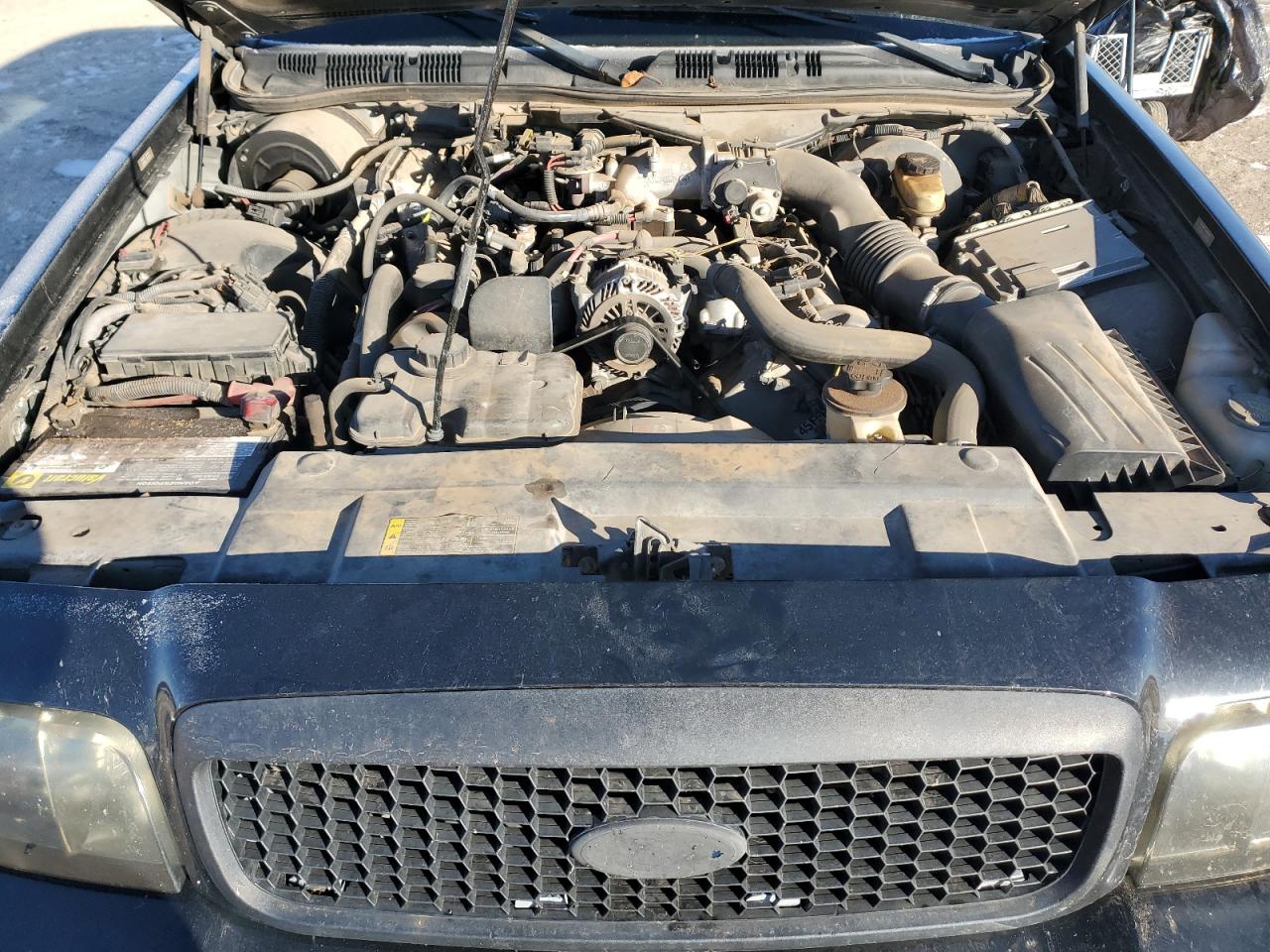 2010 Ford Crown Victoria VIN 2FABP7BV3AX146441 Copart auction photo, side / minor dent/scratches damage thumbnail 11