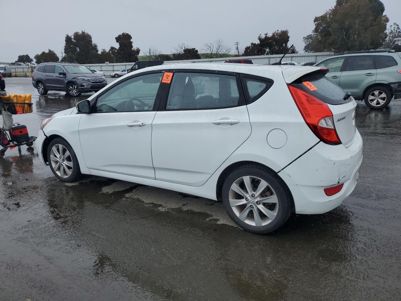 2013 Hyundai Accent VIN KMHCU5AE6DU105306 Copart auction photo, vandalism / front end damage thumbnail 2