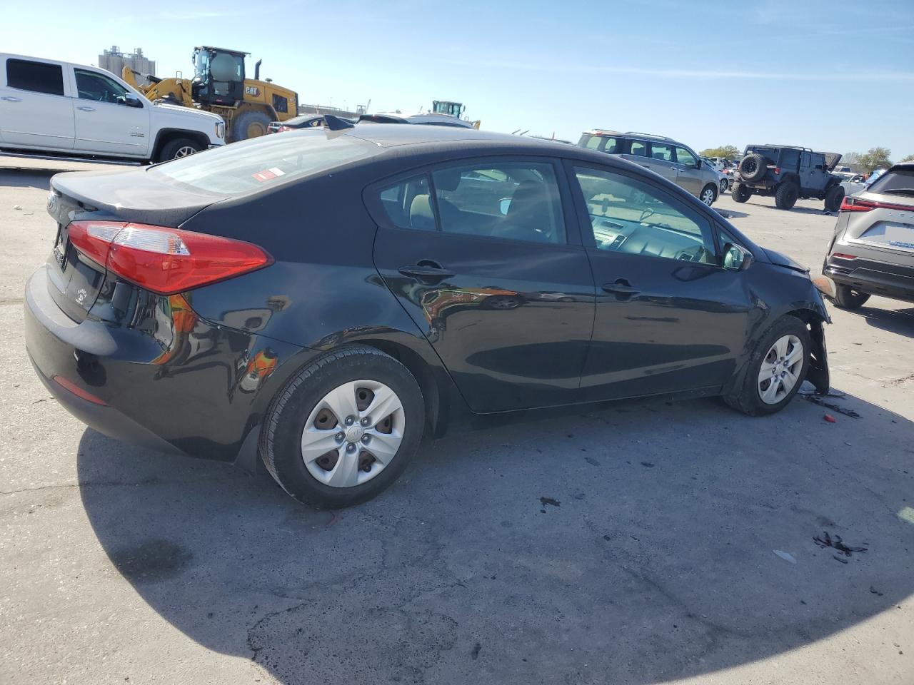 2016 KIA Forte VIN KNAFK4A69G5541864 Copart auction photo, front end / side damage thumbnail 3