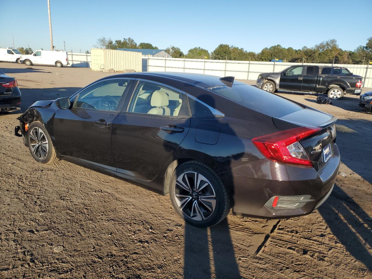 2016 Honda Civic VIN 19XFC1F76GE011971 Copart auction photo, side damage thumbnail 2