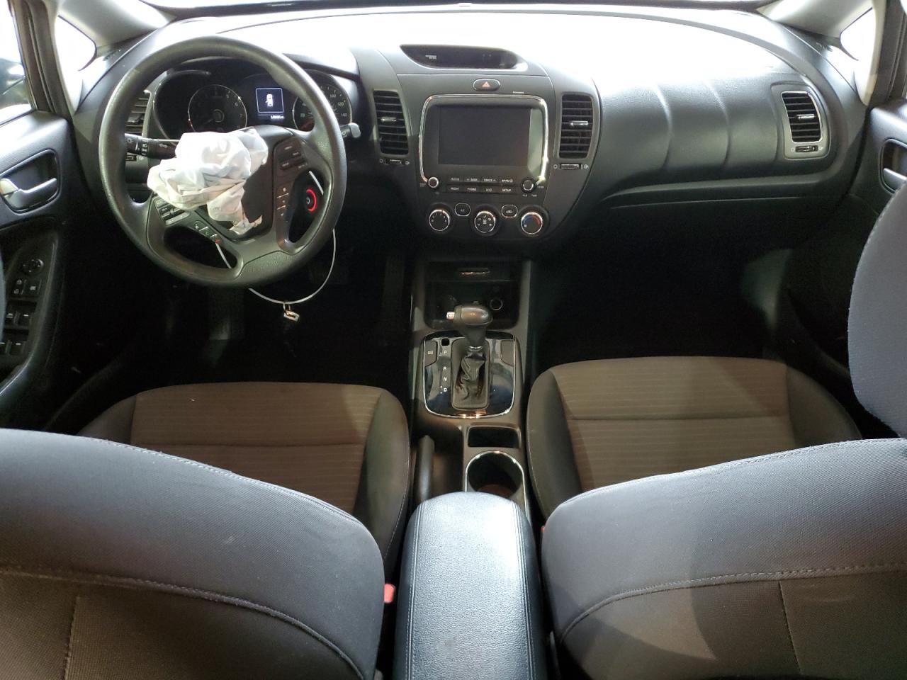 2018 KIA Forte VIN 3KPFL4A75JE170349 Copart auction photo, front end / side damage thumbnail 8