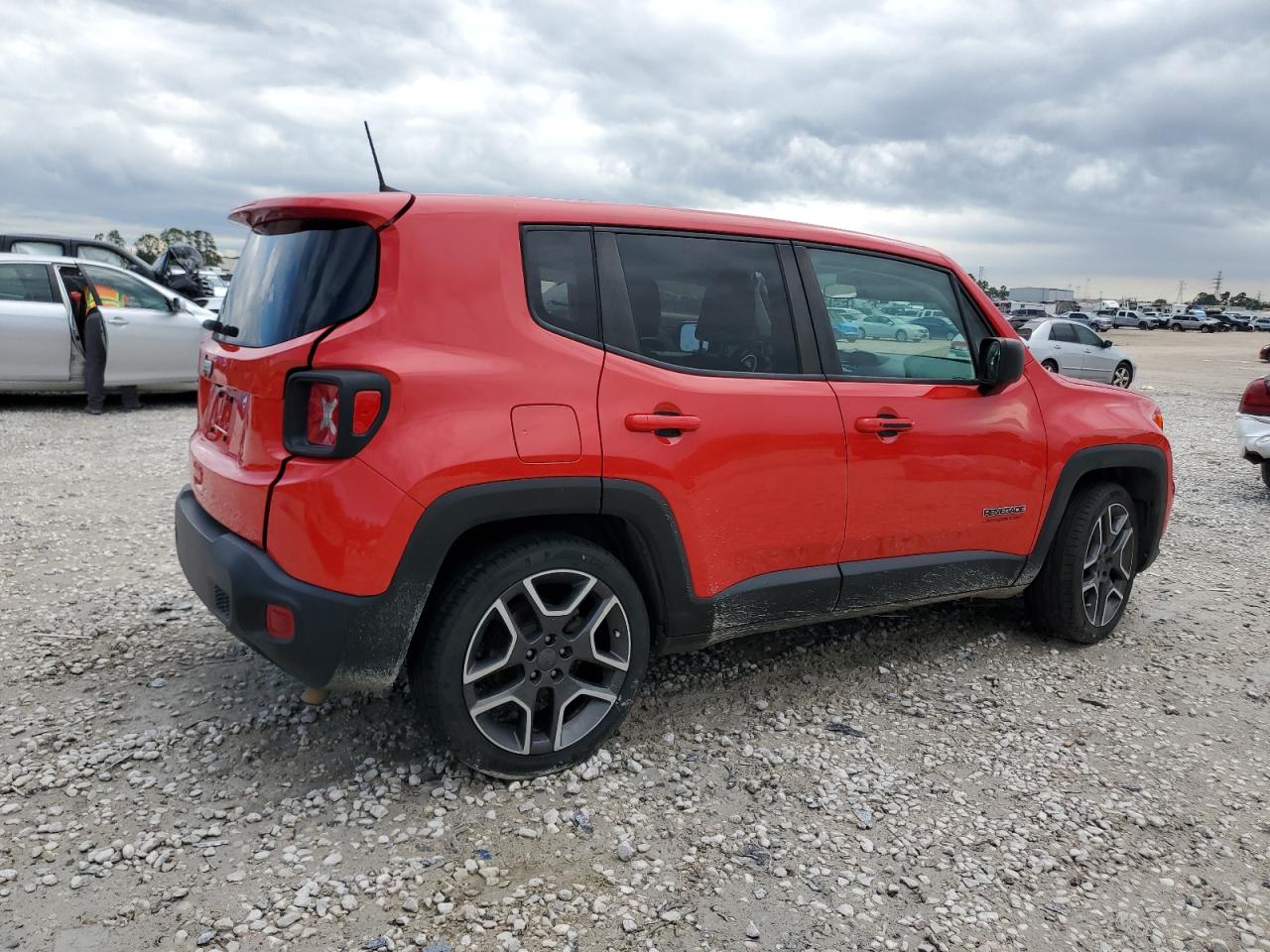 2020 Jeep Renegade VIN ZACNJAAB2LPL87851 Copart auction photo, side / rear end damage thumbnail 3