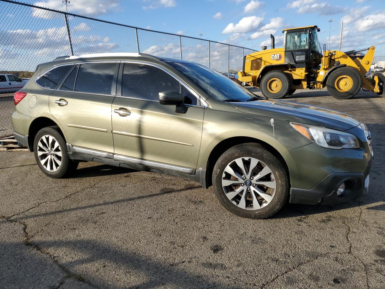 2017 Subaru Outback VIN 4S4BSATC0H3324215 Copart auction photo, front end / side damage thumbnail 4