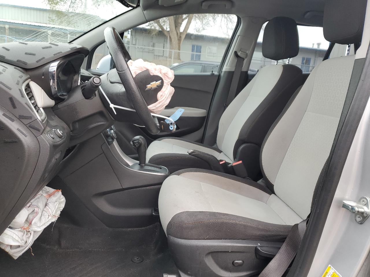 2018 Chevrolet Trax VIN 3GNCJKSB9JL384098 Copart auction photo, front end / side damage thumbnail 7