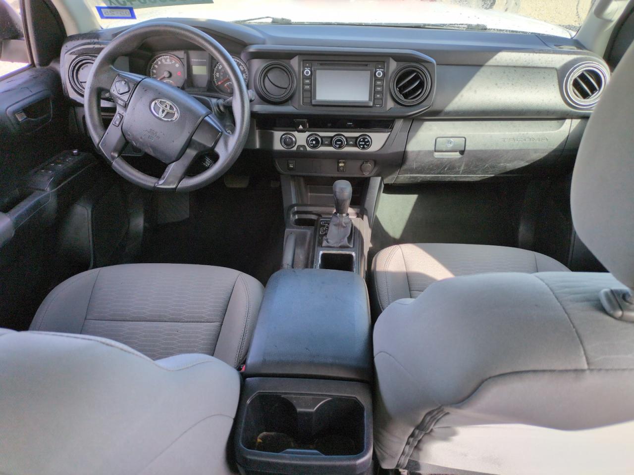 2017 Toyota Tacoma VIN 5TFCZ5AN7HX083911 Copart auction photo, front end / rear end damage thumbnail 8