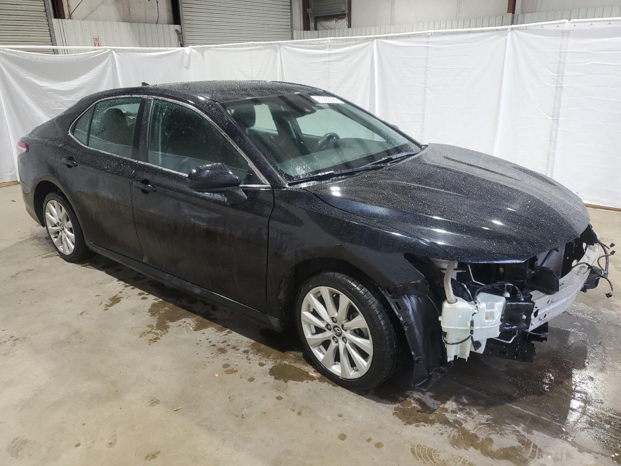 2020 Toyota Camry VIN 4T1C11AK3LU929091 Copart auction photo, front end / minor dent/scratches damage thumbnail 4