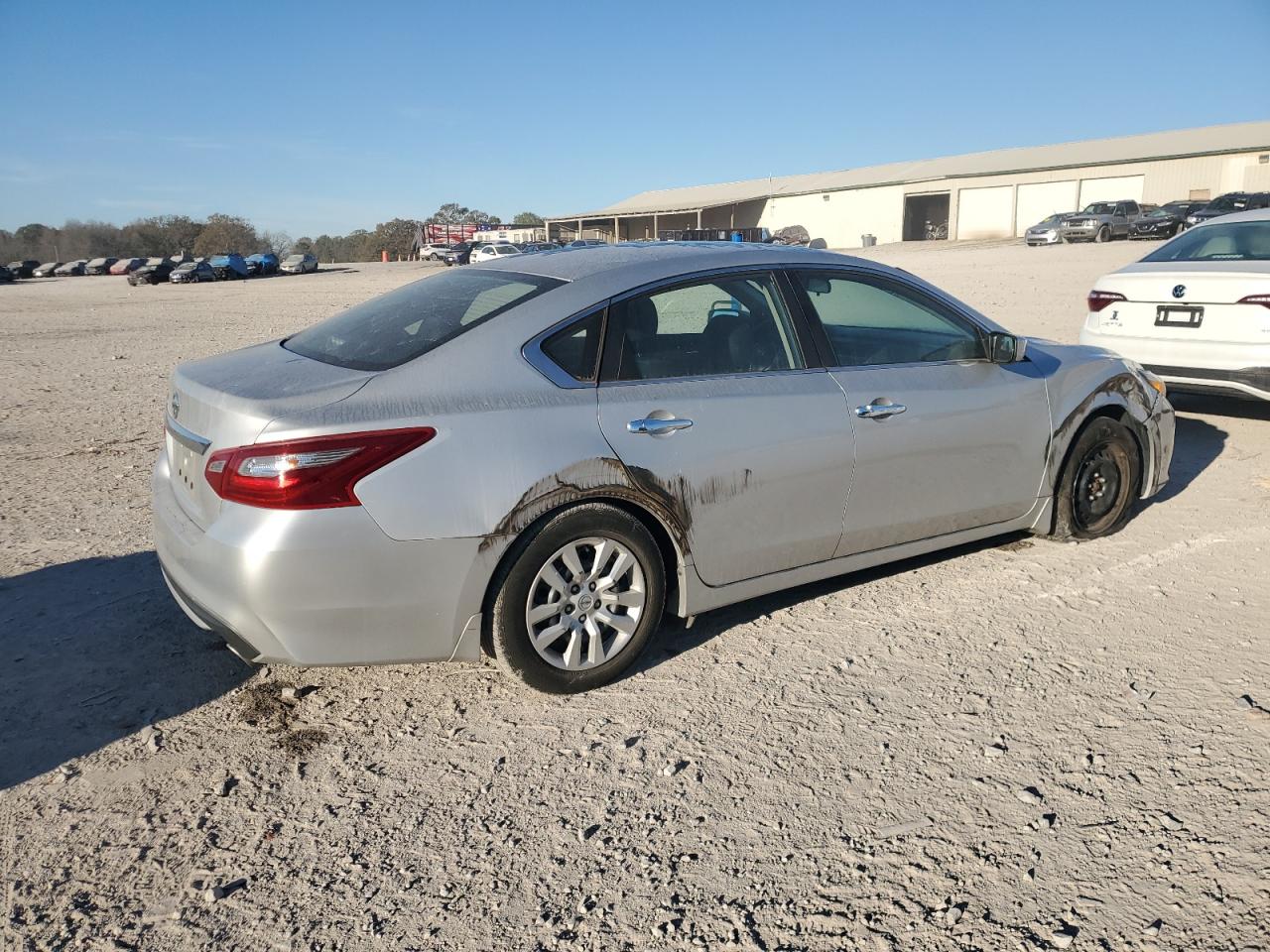 2018 Nissan Altima VIN 1N4AL3AP1JC292661 Copart auction photo, side / mechanical damage thumbnail 3
