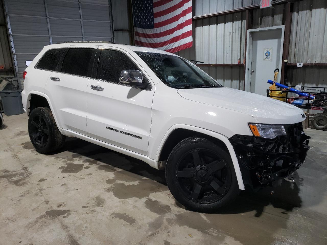 2017 Jeep Grand Cherokee VIN 1C4RJFCT7HC756626 Copart auction photo, front end / side damage thumbnail 4